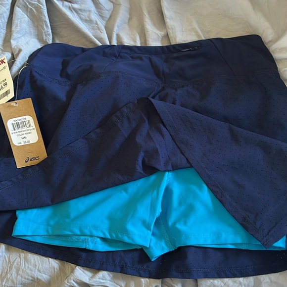 ASICS Perforated Skort - Picture 2 of 6